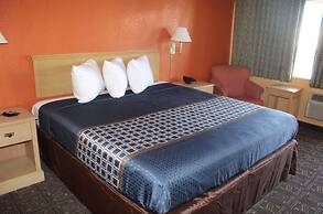 Hutchinson Inn