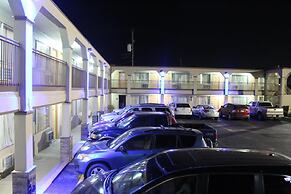 Hutchinson Inn