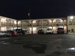 Hutchinson Inn