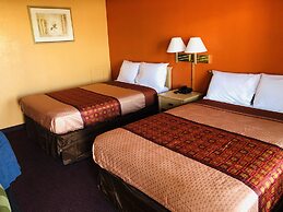 Hutchinson Inn