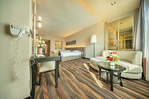 Royal Benja Hotel