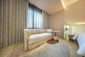 Royal Benja Hotel