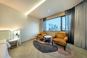 Royal Benja Hotel
