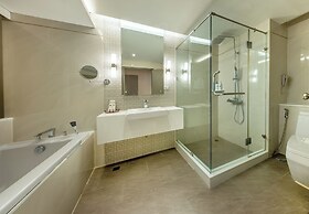 Royal Benja Hotel