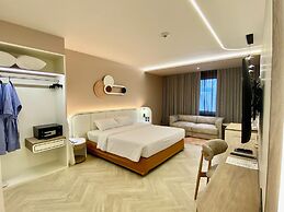 Royal Benja Hotel