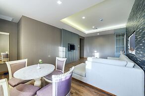 Royal Rattanakosin Hotel