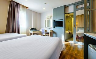 Royal Rattanakosin Hotel