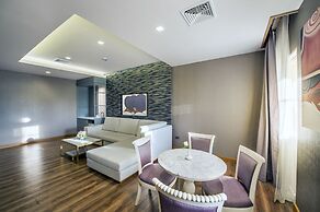 Royal Rattanakosin Hotel