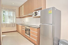 Whispering Palms Suite