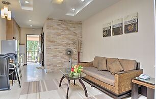 Whispering Palms Suite