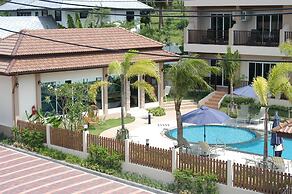 Whispering Palms Suite