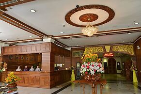Golden Butterfly Hotel