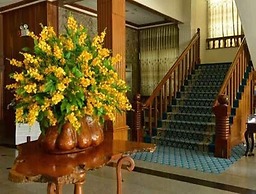 Golden Butterfly Hotel