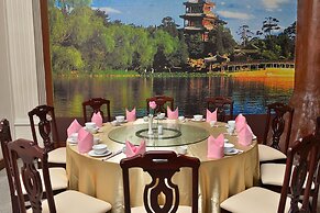 Golden Butterfly Hotel