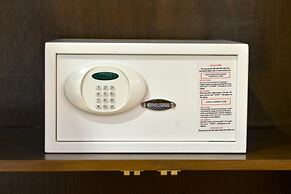 Golden Butterfly Hotel