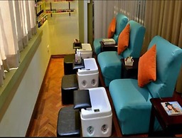 Golden Butterfly Hotel