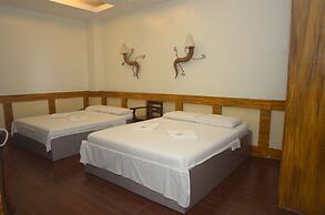 Reyna's The Haven and Gardens