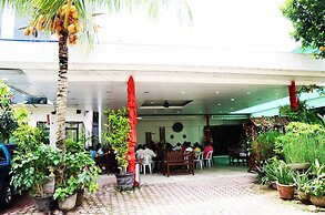 Reyna's The Haven and Gardens