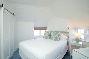 76 Main Ink Press Hotel