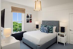 76 Main Ink Press Hotel