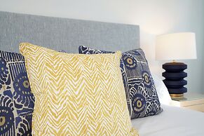 76 Main Ink Press Hotel