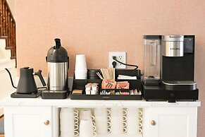 76 Main Ink Press Hotel