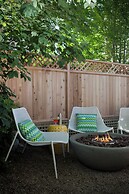 76 Main Ink Press Hotel