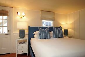 76 Main Ink Press Hotel