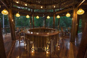 Treehouse Lodge