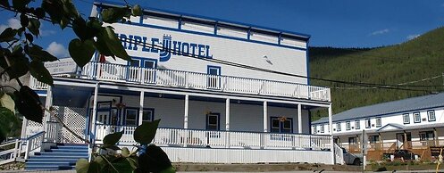 Triple J Hotel & Cabins