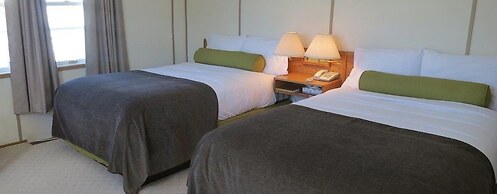 Triple J Hotel & Cabins