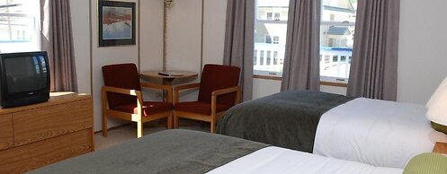 Triple J Hotel & Cabins