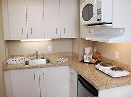 Triple J Hotel & Cabins