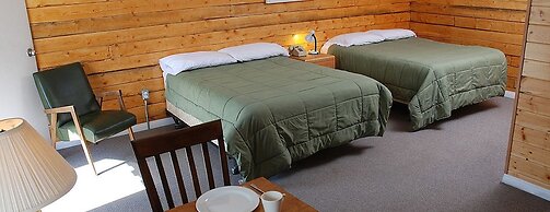 Triple J Hotel & Cabins