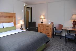 Triple J Hotel & Cabins