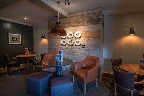 Premier Inn Walsall - M6 J10