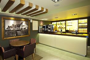 Premier Inn Stratford-Upon-Avon Central