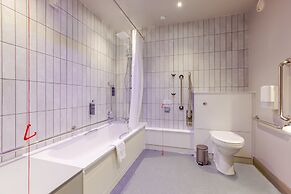 Premier Inn Stratford-Upon-Avon Central