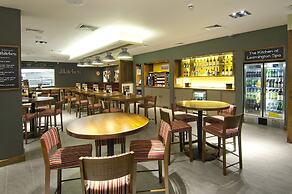 Premier Inn Leamington Spa Town Centre