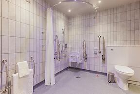 Premier Inn Dudley Town Centre