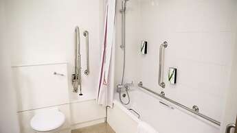 Premier Inn Birmingham Longbridge
