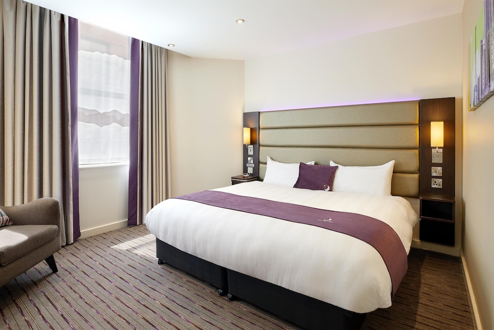 Premier Inn Birkenhead Town Centre