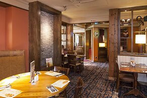 Premier Inn Bradford South