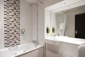 Premier Inn Bristol South