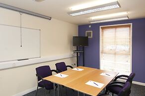 Premier Inn Bristol Cribbs Causeway - M5 J17