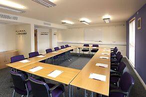 Premier Inn Bristol Cribbs Causeway - M5 J17