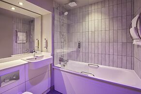 Premier Inn Chester - Railway Station