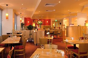 Premier Inn Chester - Railway Station