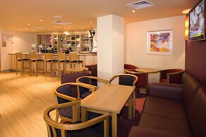 Premier Inn Chester - Railway Station