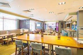 Premier Inn Eastbourne Town Centre